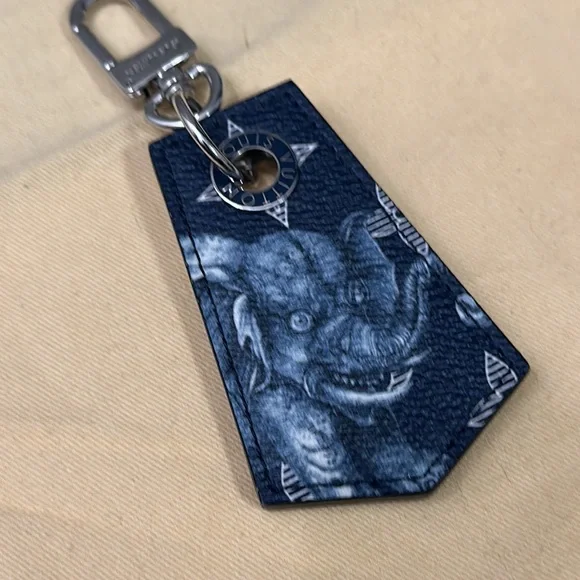 Louis Vuitton Kim jones Chapman key chain purse charm - Picture 8 of 8